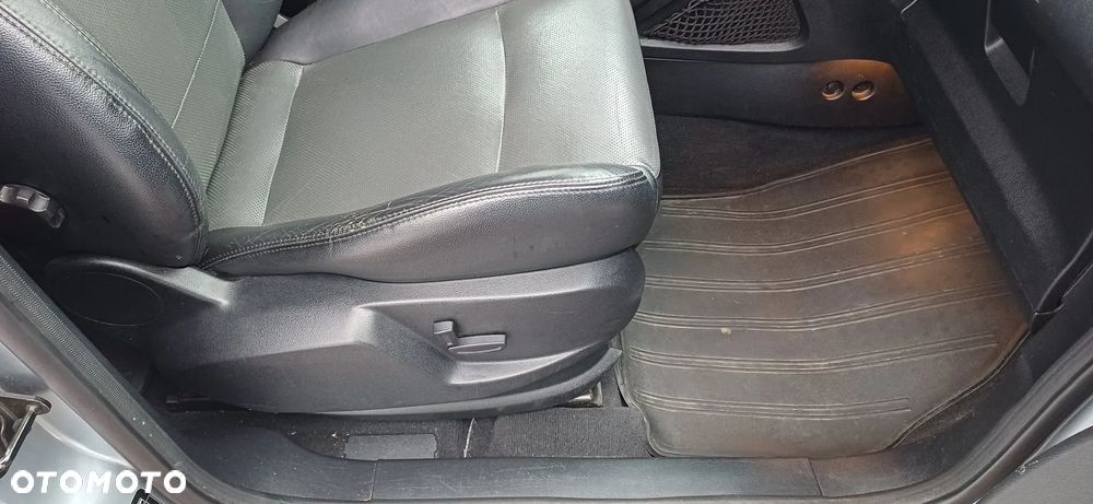 Ford S-Max 2.0 TDCi Titanium - 28
