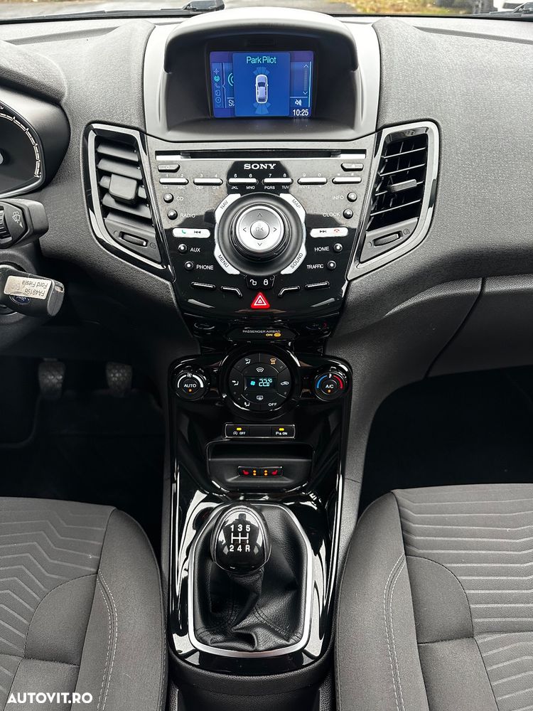 Ford Fiesta ver-1-0-ecoboost-titanium - 19