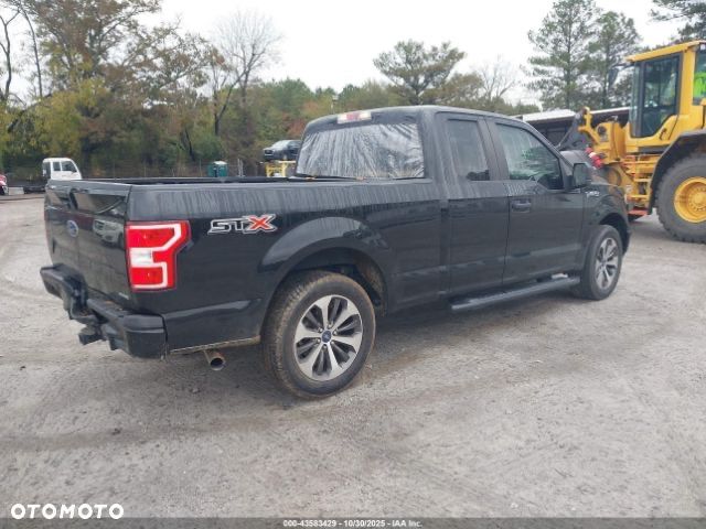 Ford F150 - 8
