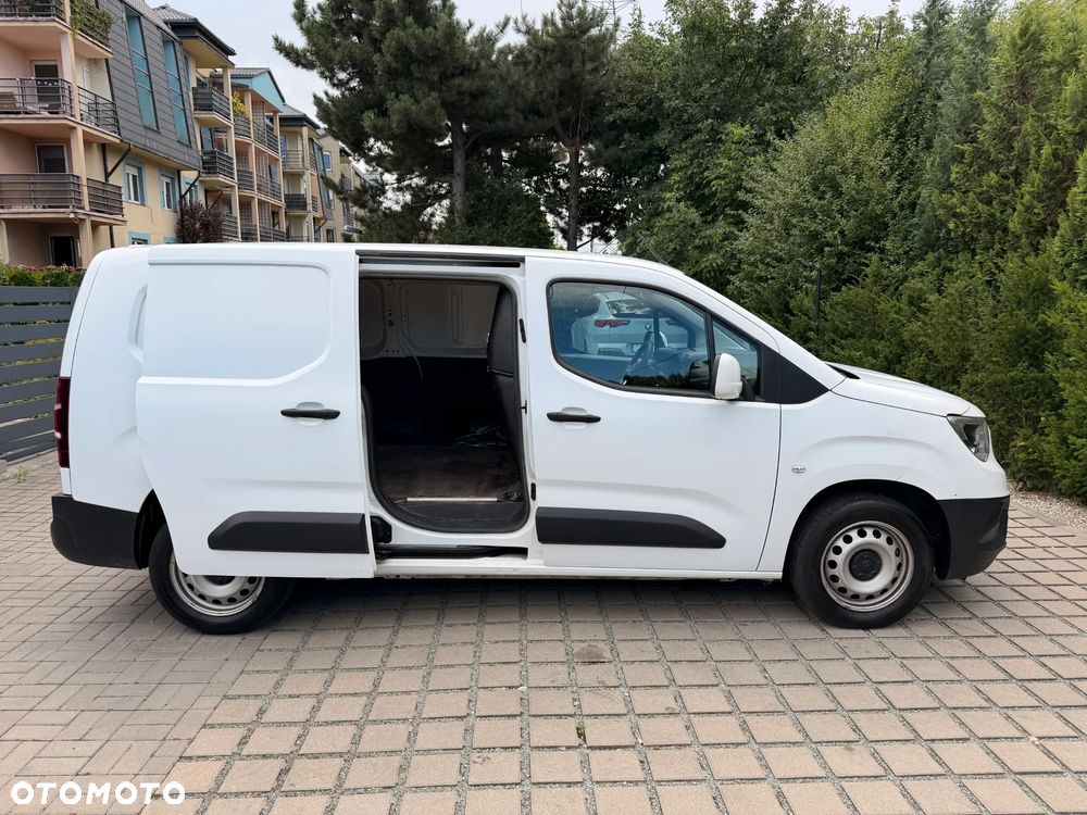 Opel COMBO - 24