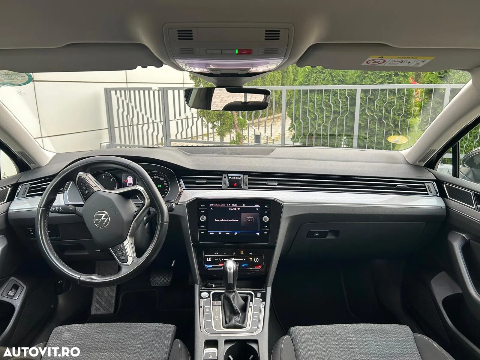 Volkswagen Passat Variant 2.0 TDI SCR DSG Business - 5