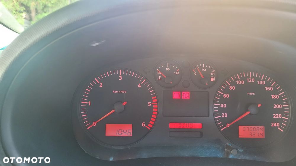 Seat Leon 1.9 TDI Signo - 4