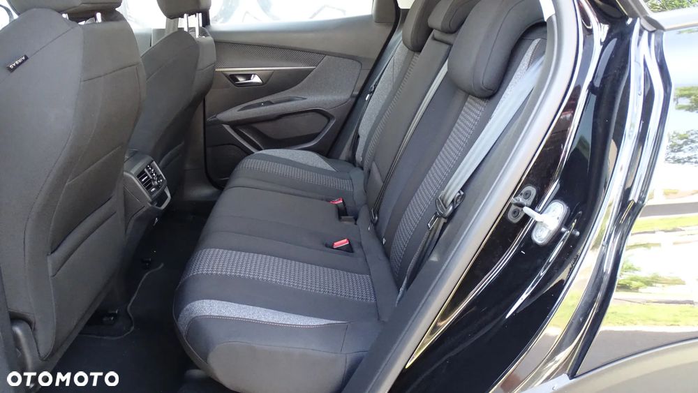 Peugeot 3008 1.2 PureTech Active S&S - 12