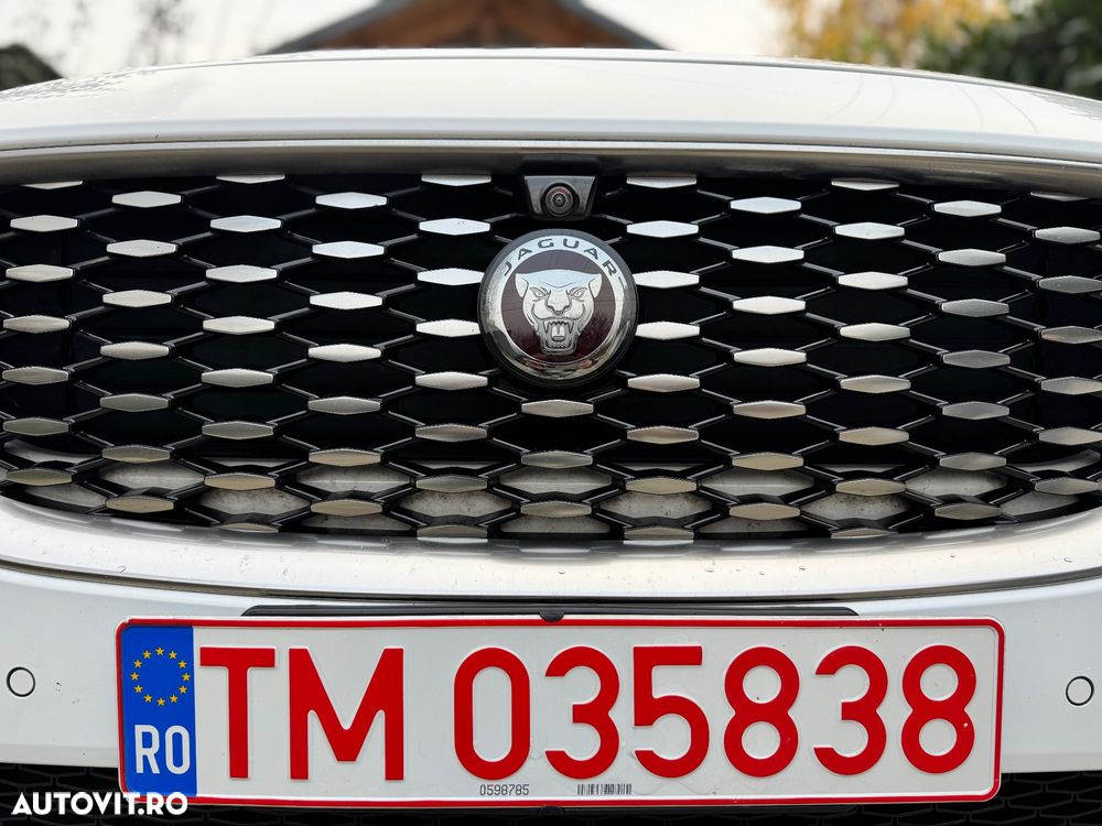 Jaguar E-Pace D180 AWD R-Dynamic HSE - 12