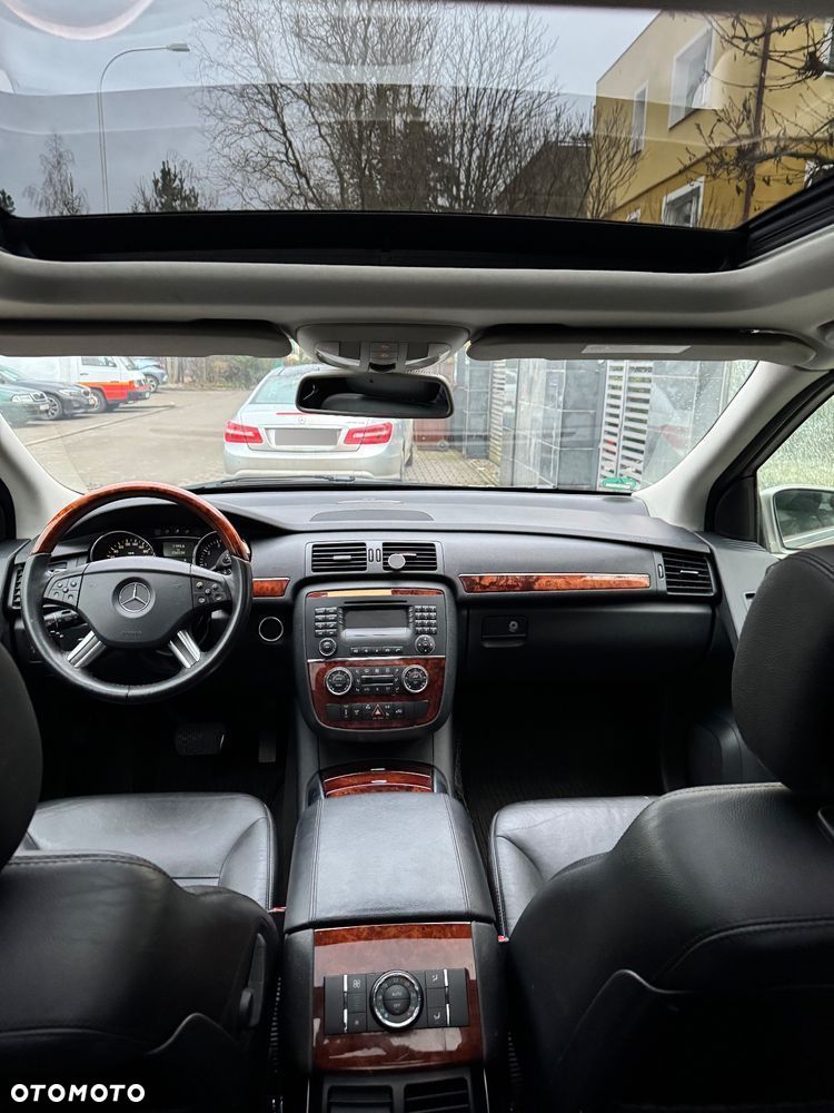 Mercedes-Benz Klasa R 350 4Matic 7G-TRONIC - 17