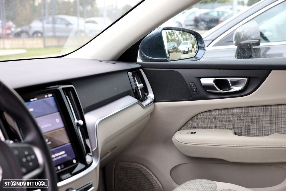 Volvo V60 2.0 T6 AWD TE Core - 16