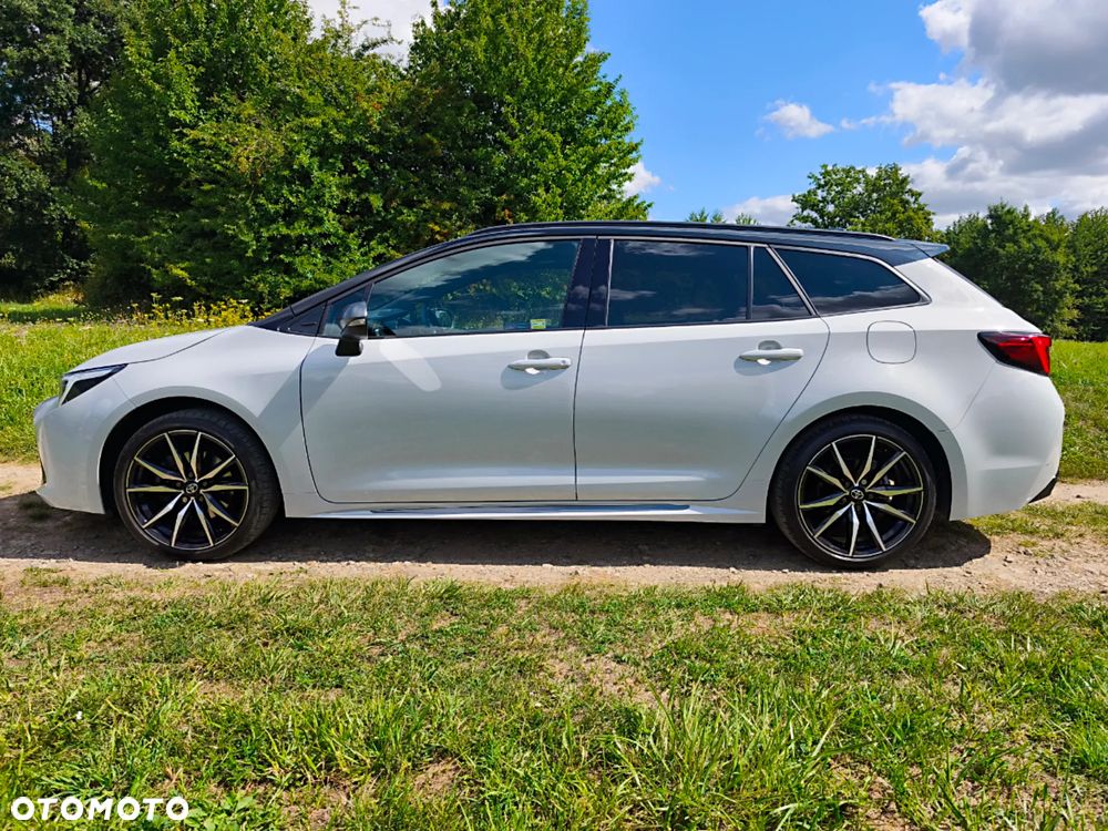 Toyota Corolla 2.0 Hybrid GR Sport Dynamic - 5