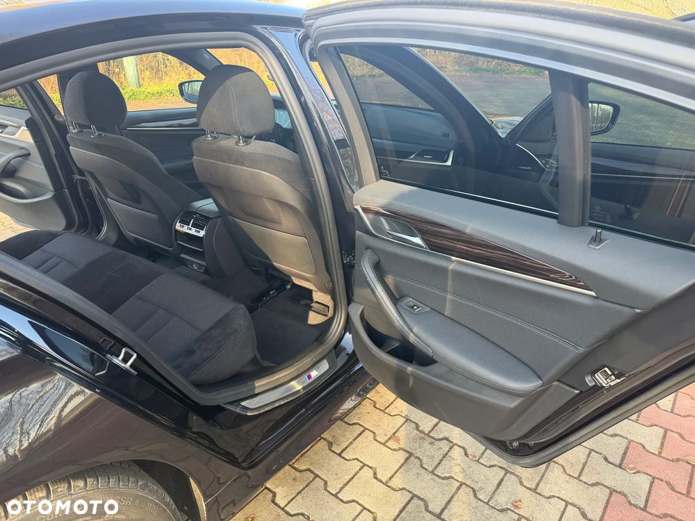 BMW Seria 5 530i xDrive M Sport sport - 20