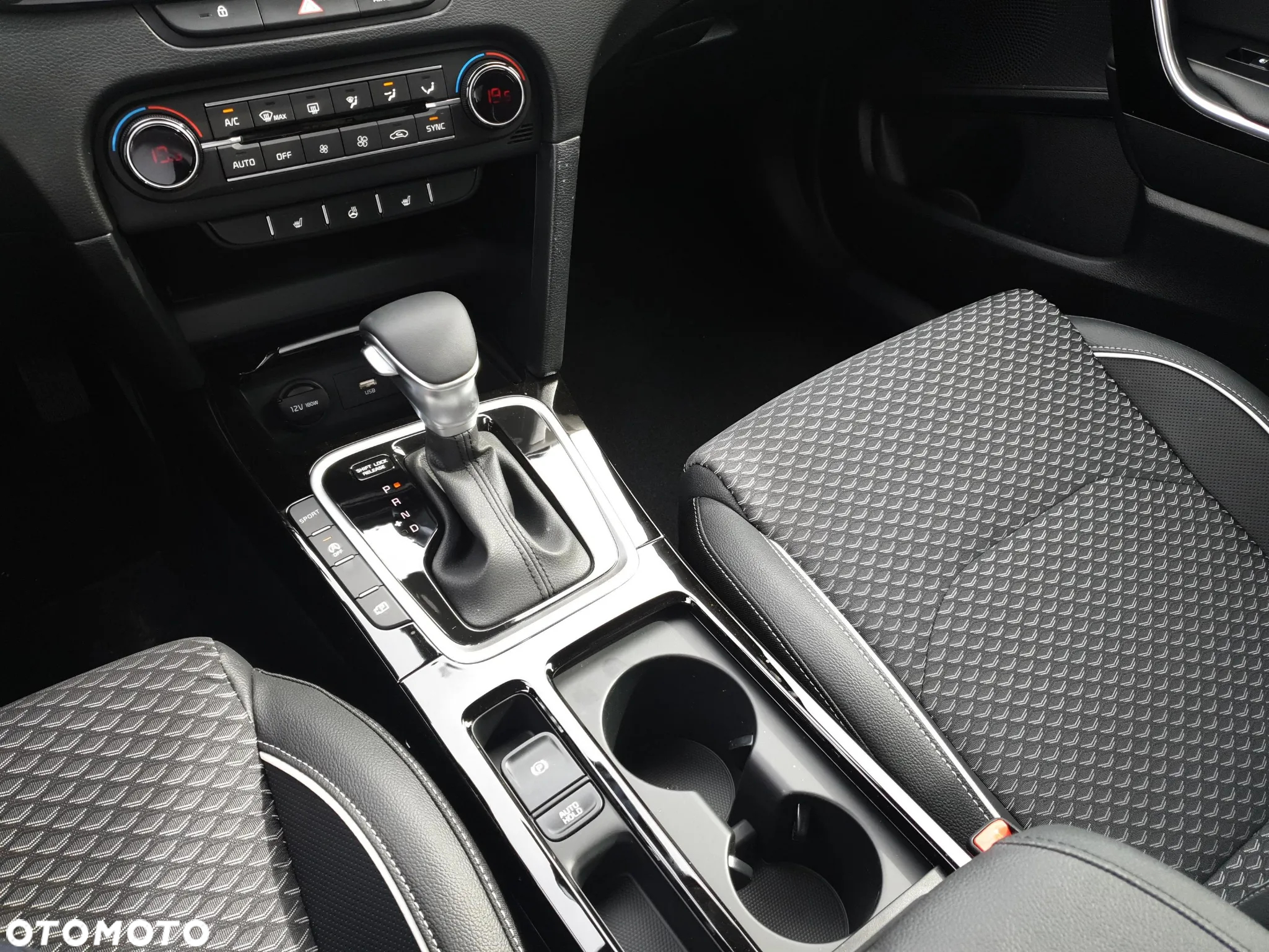 Kia XCeed 1.5 T-GDI L DCT - 17