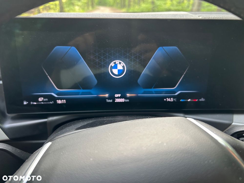 BMW Seria 3 318d mHEV - 4
