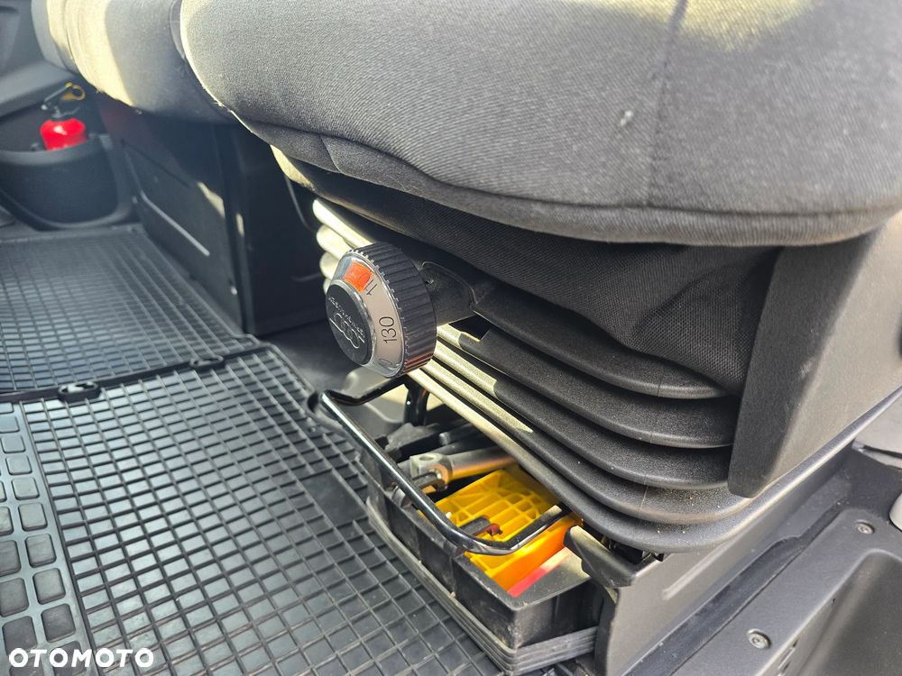 Iveco DAILY 35S18 Furgon L4H2 - 18