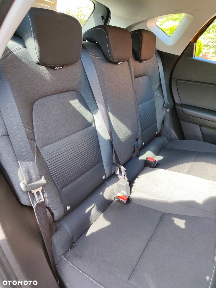 Renault Captur TCe 100 EXPERIENCE - 22