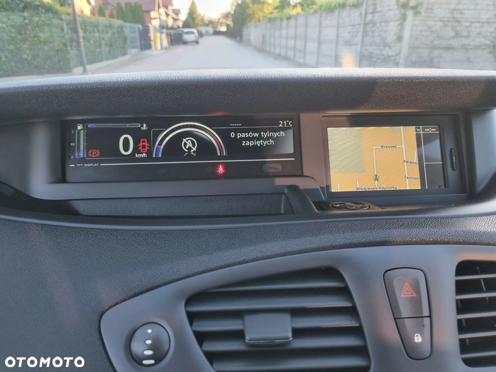 Renault Scenic - 21
