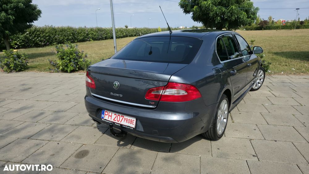 Skoda Superb 2.0 TDI Exclusive - 5
