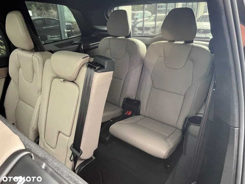 Volvo XC 90 - 15