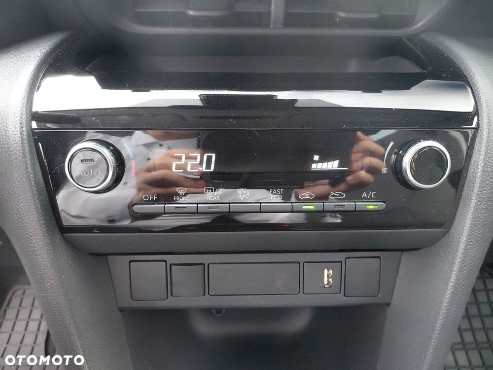 Toyota Yaris Cross Hybrid 1.5 Comfort - 24