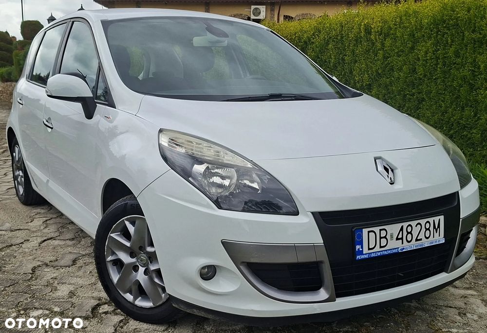 Renault Scenic 1.6 16V 110 TomTom Edition - 1