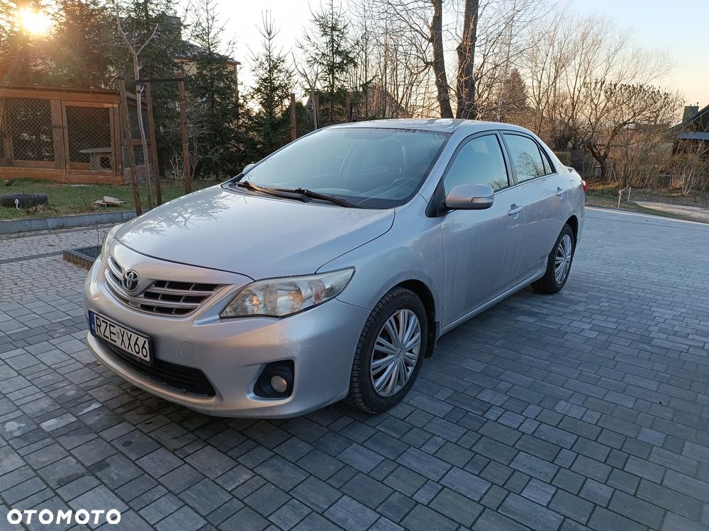 Toyota Corolla - 1