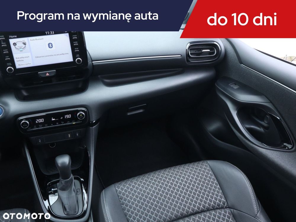 Toyota Yaris - 10