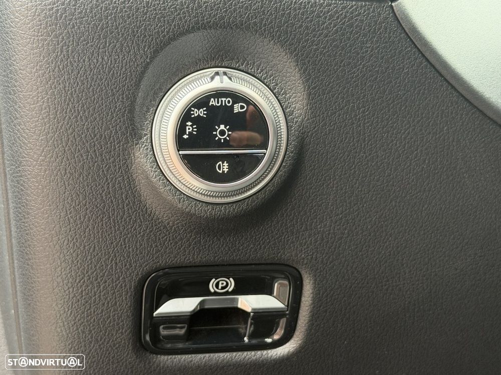 Mercedes-Benz C 300 d AMG Line - 8