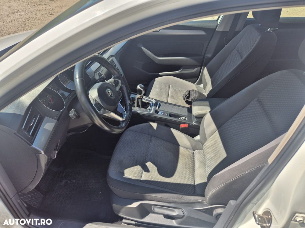 Volkswagen Passat 2.0 TDI Comfortline - 7