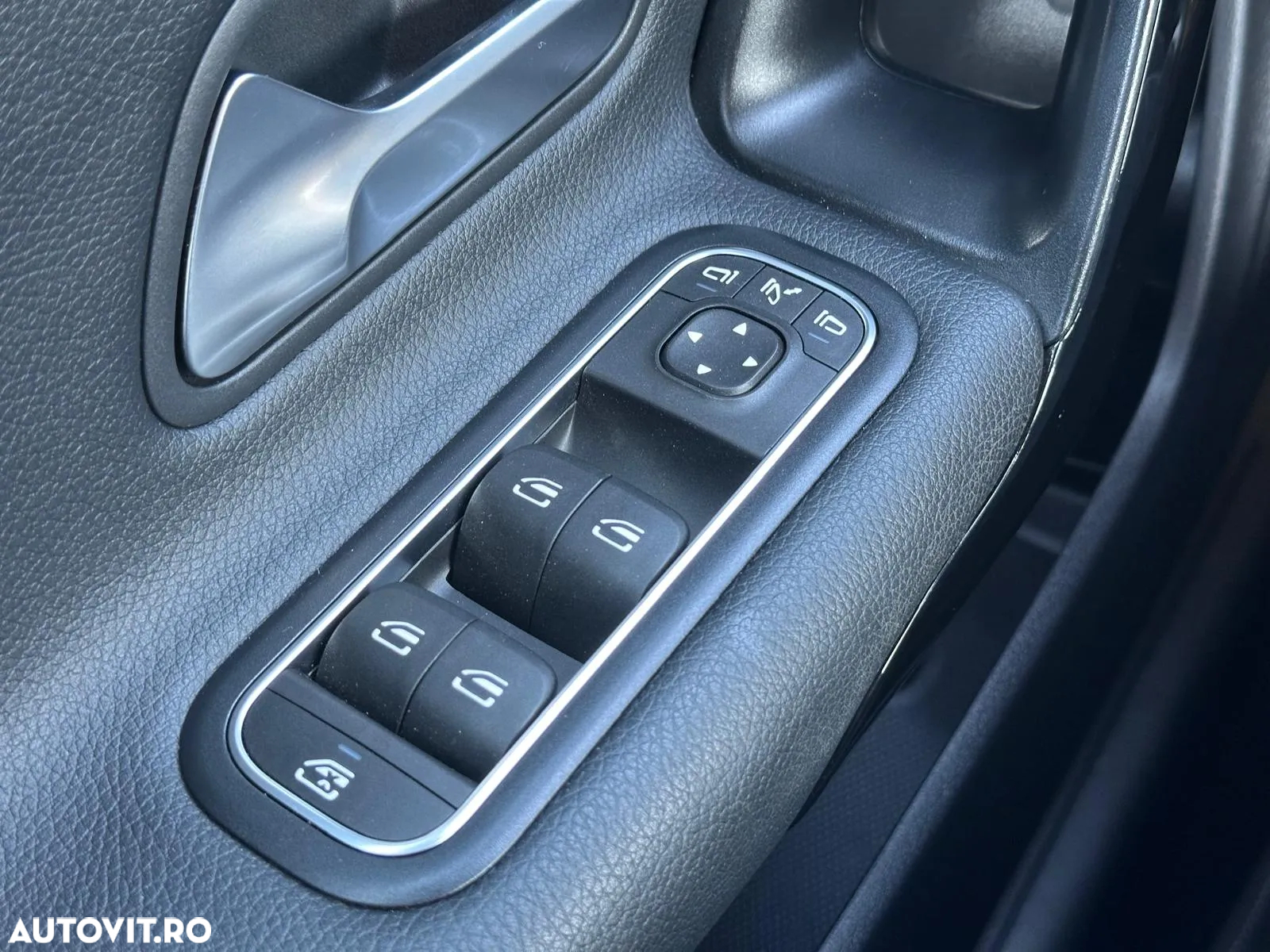 Mercedes-Benz CLA 180 d 7G-DCT - 32