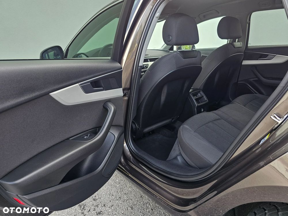 Audi A4 Avant 2.0 TDI S tronic - 11