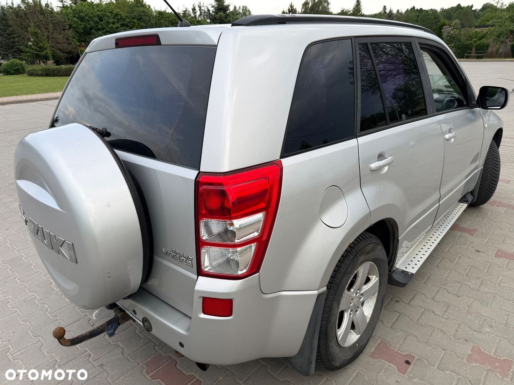 Suzuki Grand Vitara 2.0 De Luxe - 6