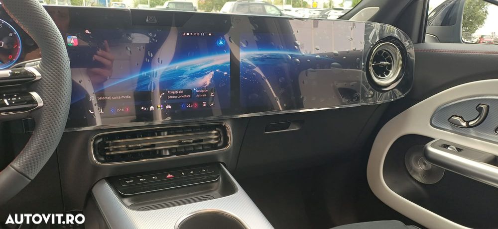 Mercedes-Benz GLB - 13