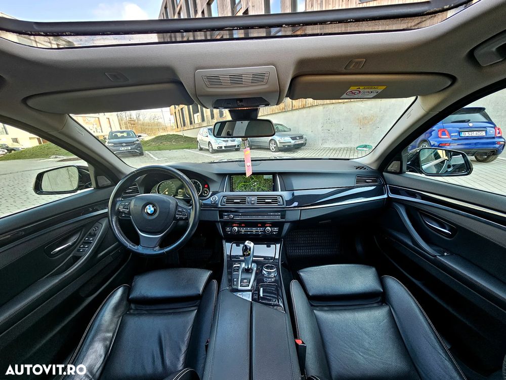 BMW Seria 5 525d xDrive - 7