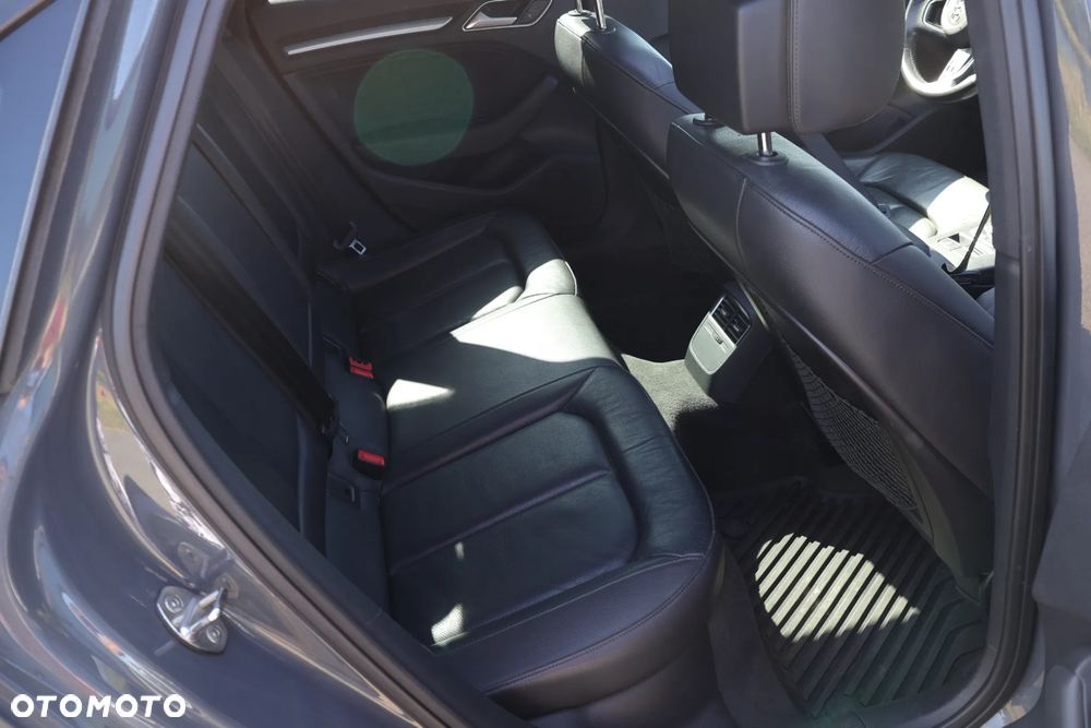 Audi A3 Limousine 40 TFSI Quattro S tronic - 11