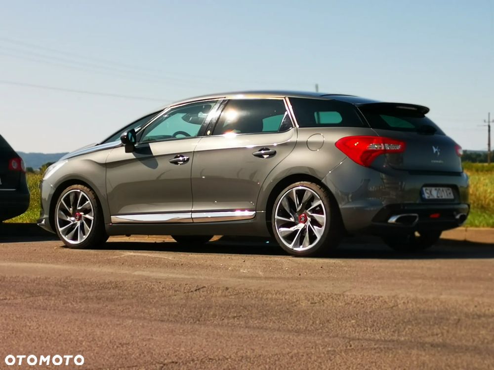 Citroën DS5 1.6 THP SportChic - 6