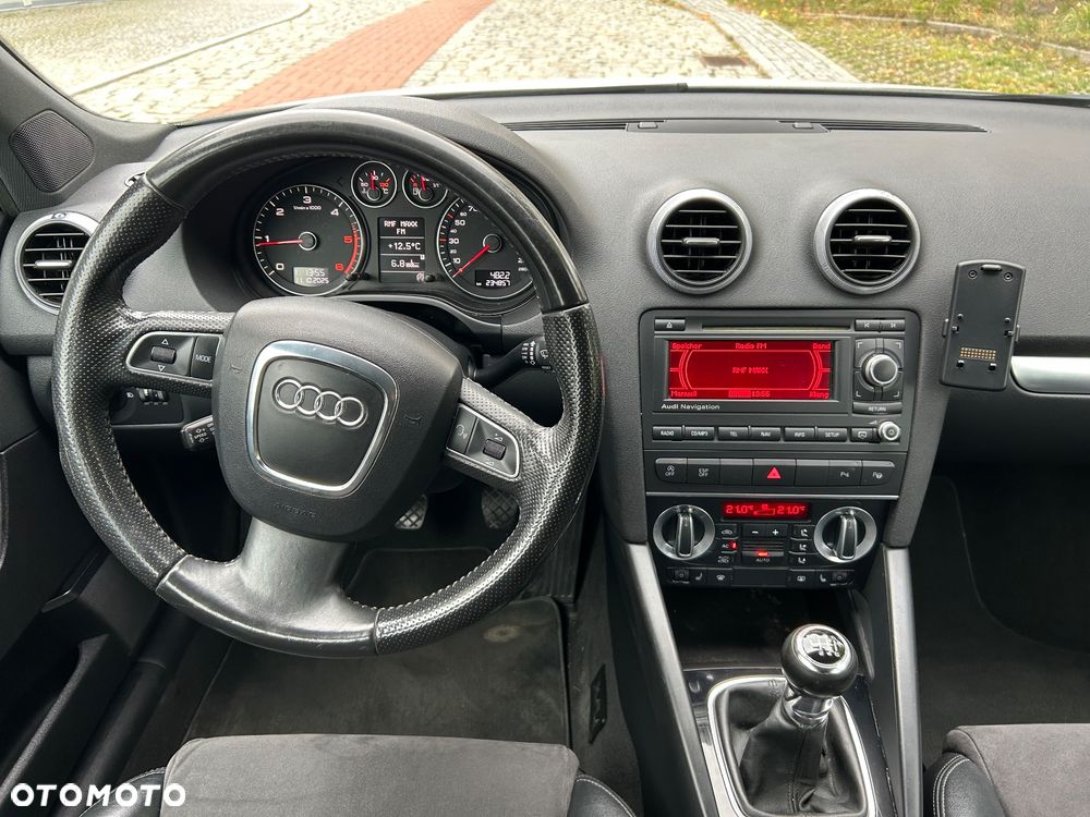 Audi A3 Sportback 2.0 TDI DPF S line Sportpaket - 16