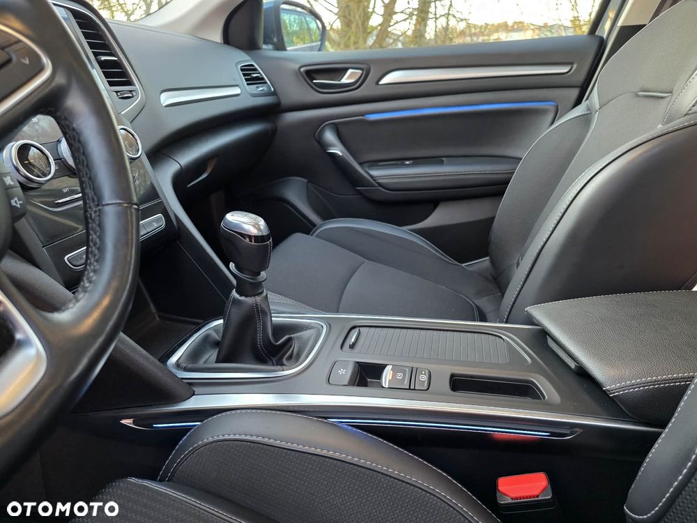 Renault Megane 1.3 TCe FAP Intens - 27