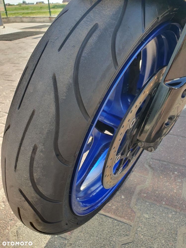 Suzuki GSX-R - 4