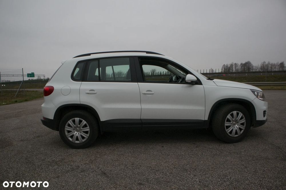Volkswagen Tiguan 2.0 TDI DPF BlueMotion Technology Trend & Fun - 8