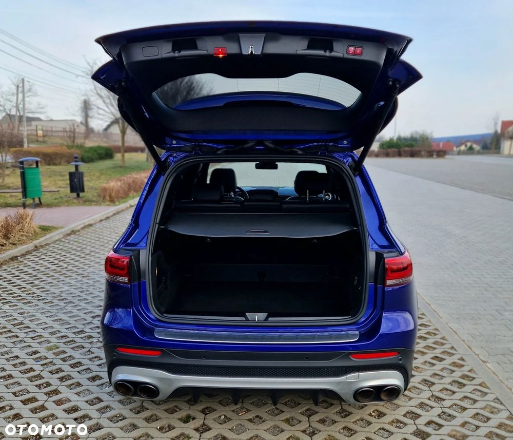 Mercedes-Benz GLB - 10