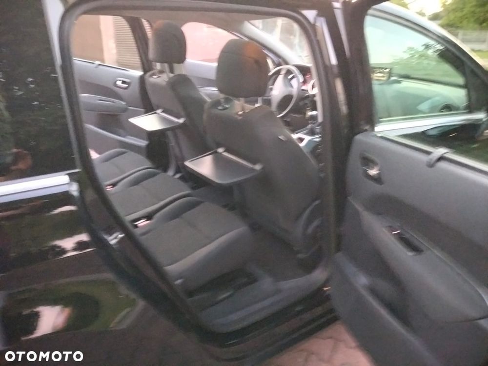 Peugeot 5008 1.6 THP Active - 20