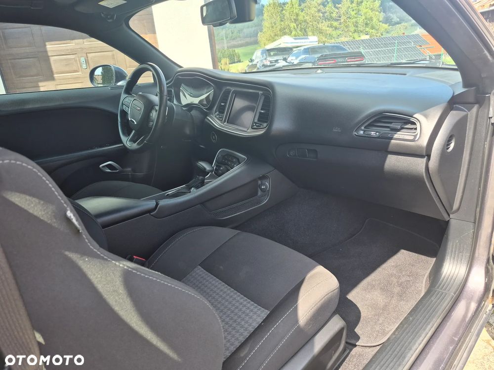 Dodge Challenger 5.7 R/T - 11