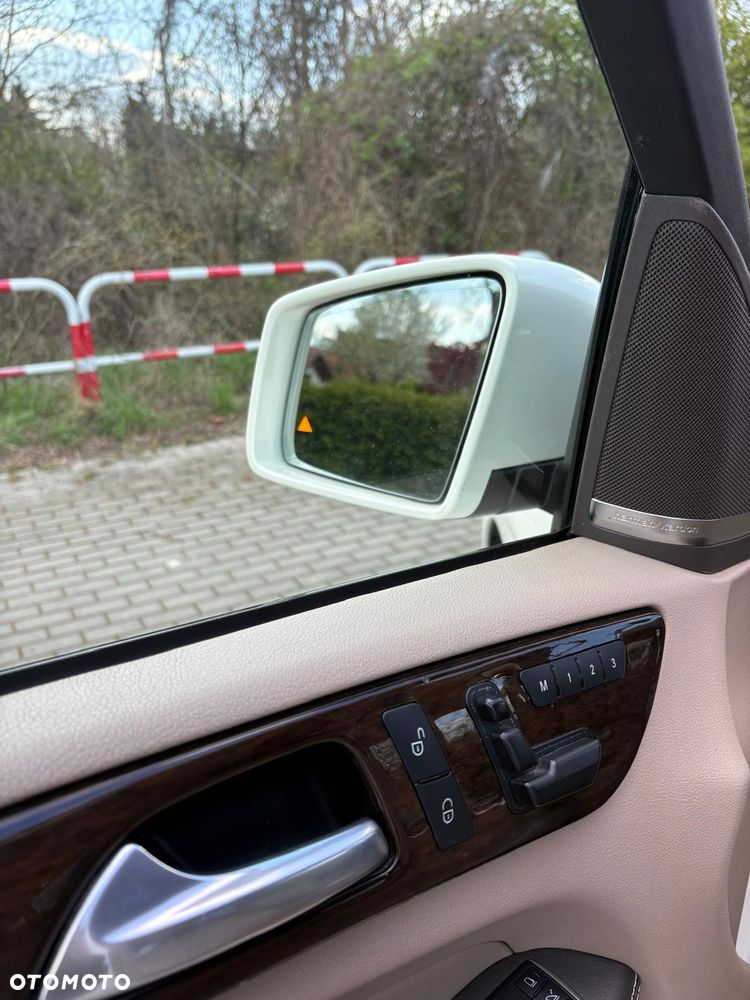 Mercedes-Benz ML - 8