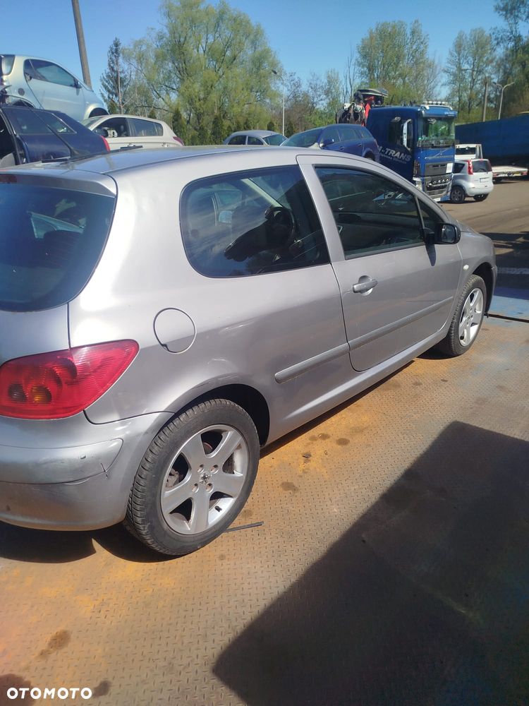 Peugeot 307  na części - 8