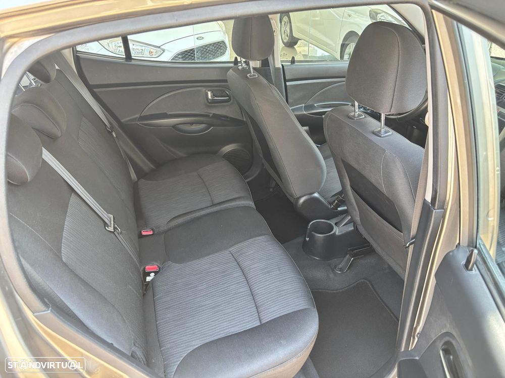 Kia Picanto 1.0L EX - 7