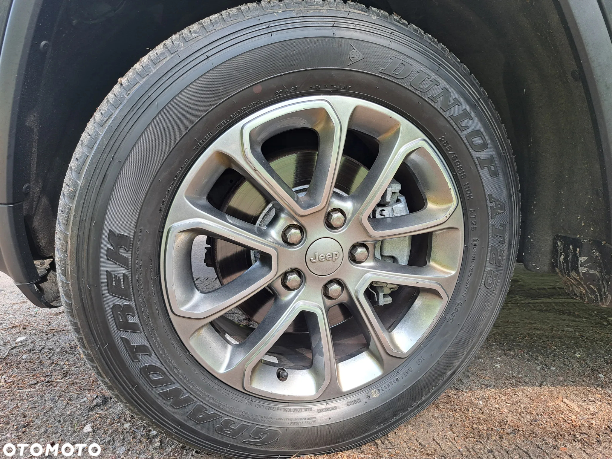 Jeep Grand Cherokee - 17