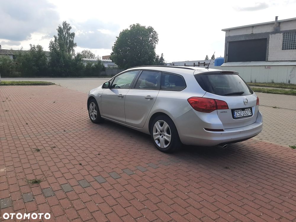 Opel Astra - 9