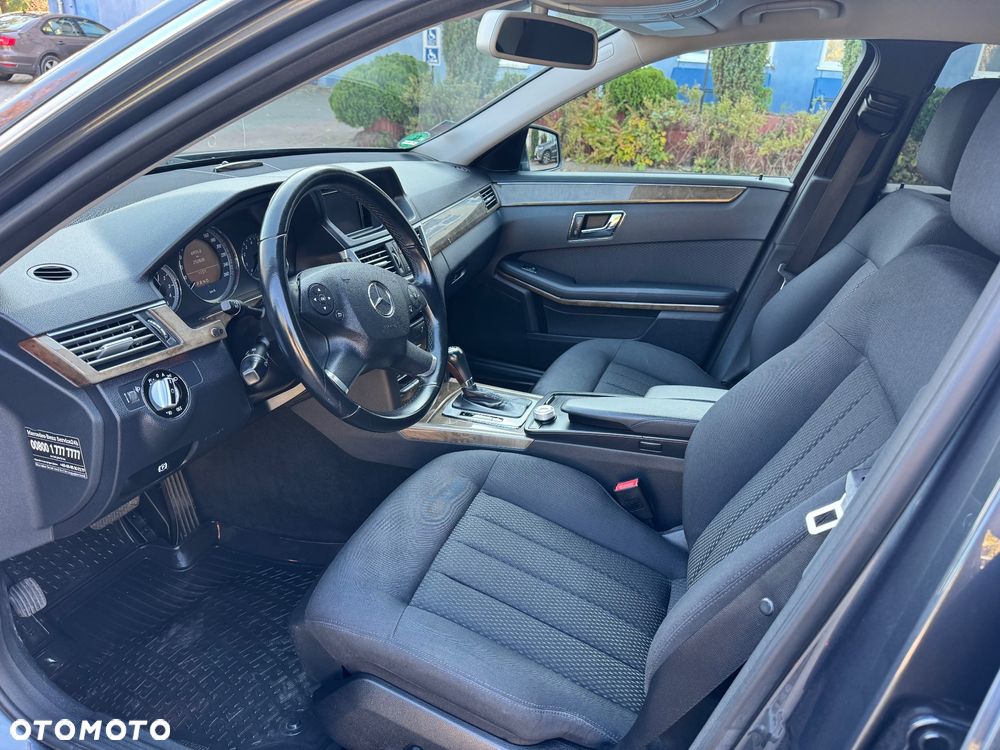 Mercedes-Benz Klasa E - 13