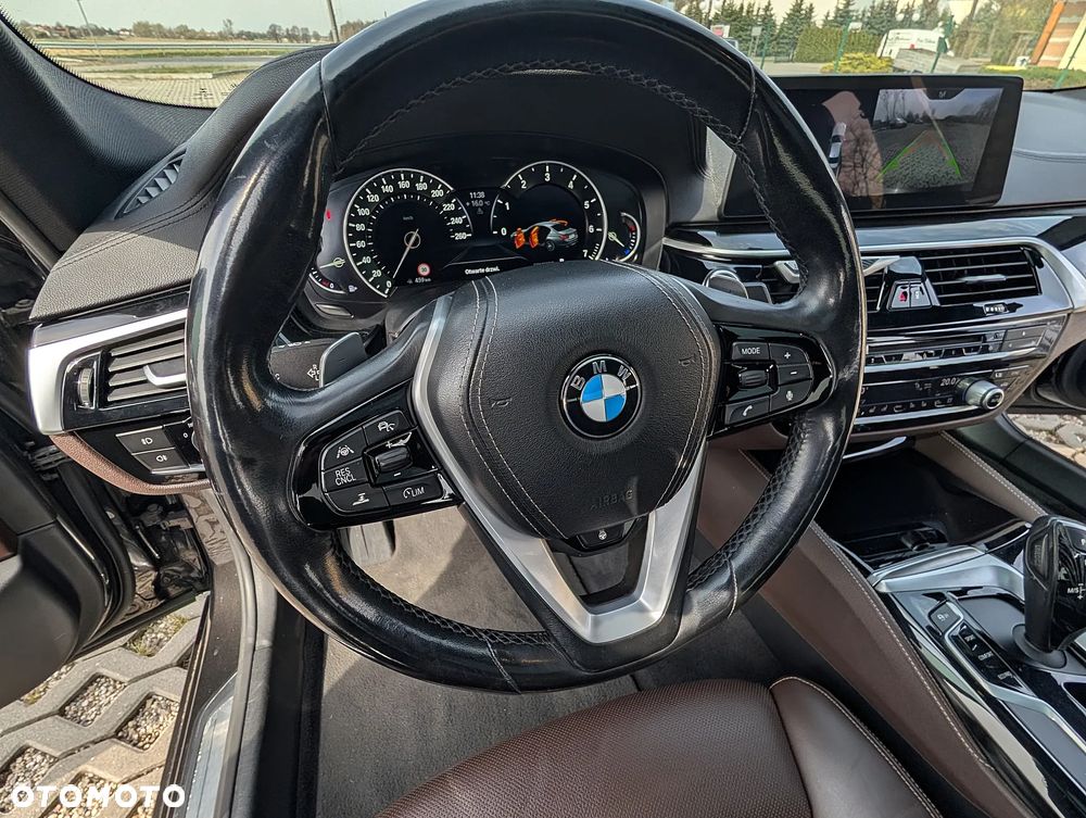 BMW Seria 5 530i Luxury Line - 24