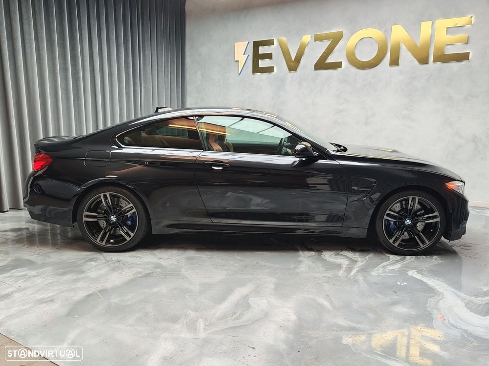 BMW M4 Auto - 8