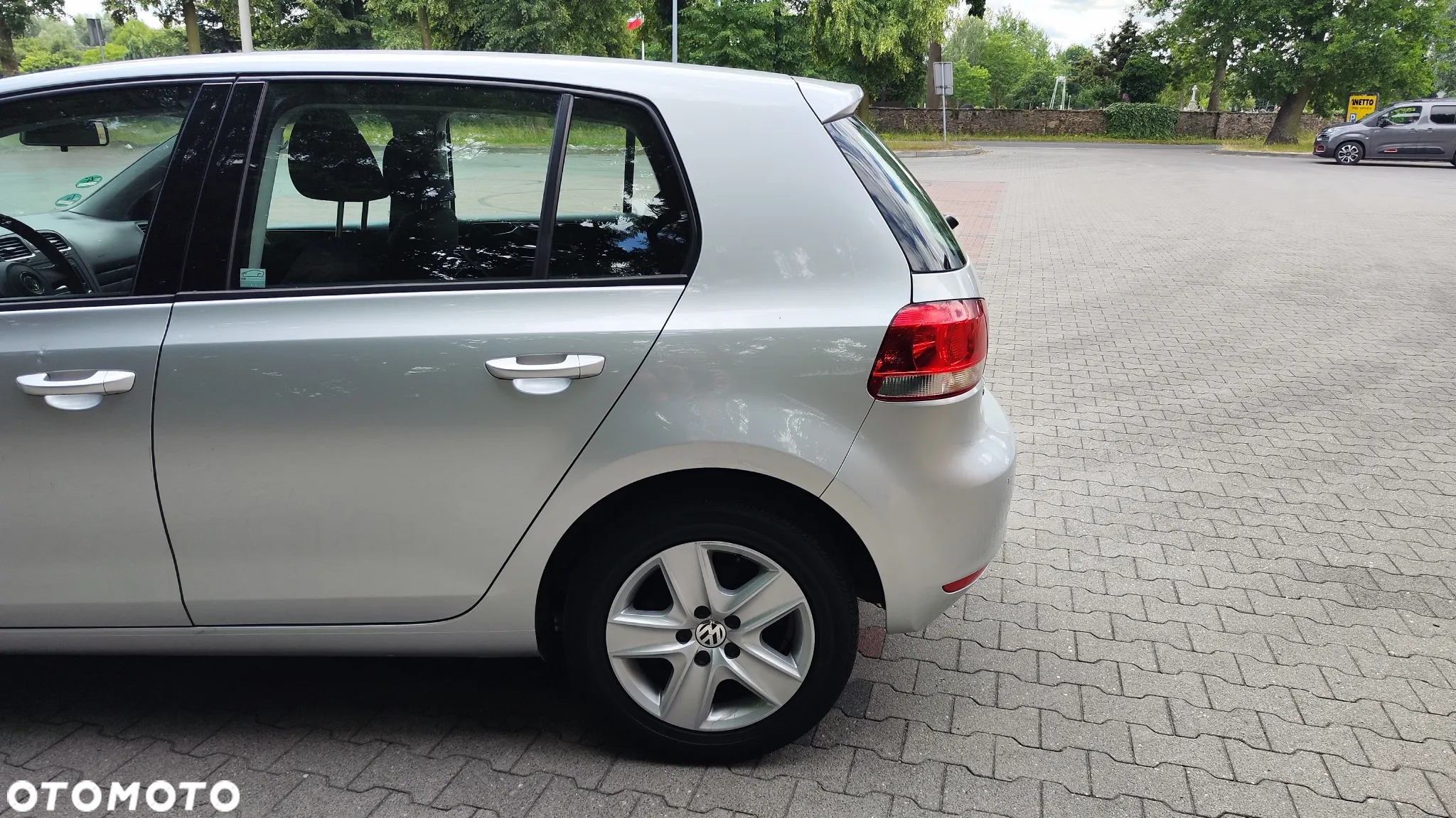 Volkswagen Golf VI 1.6 Comfortline - 5