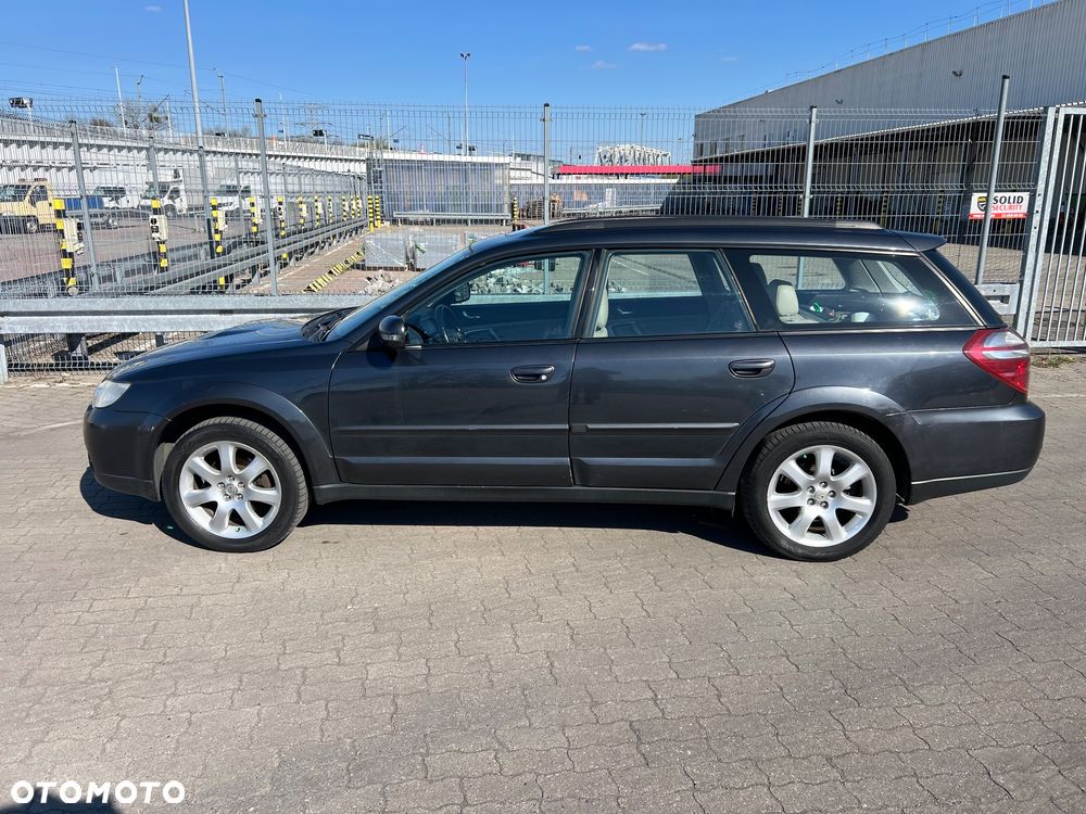 Subaru Outback 2.0D RC 000 - 2