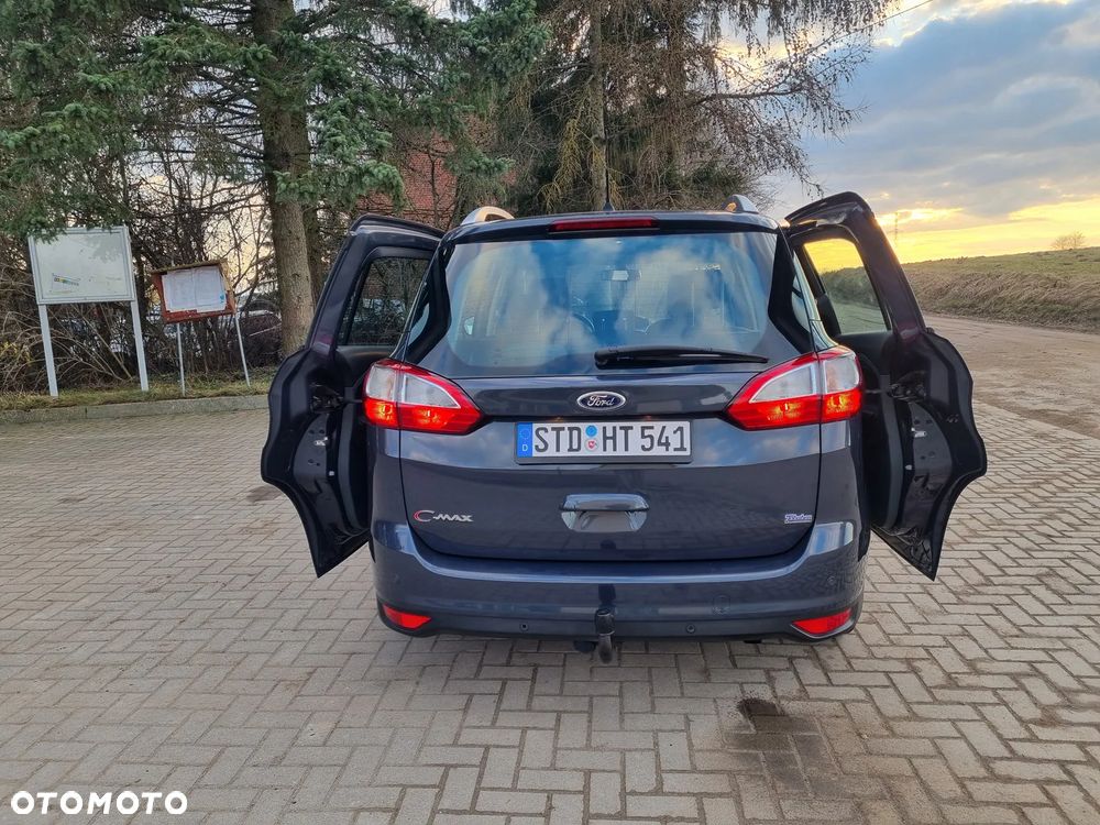 Ford Grand C-MAX - 19